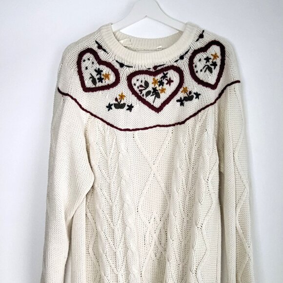 Vintage Embroidered Heart Floral Sweater • Cottagecore Cable Knit Cream Pullover - Picture 4 of 6